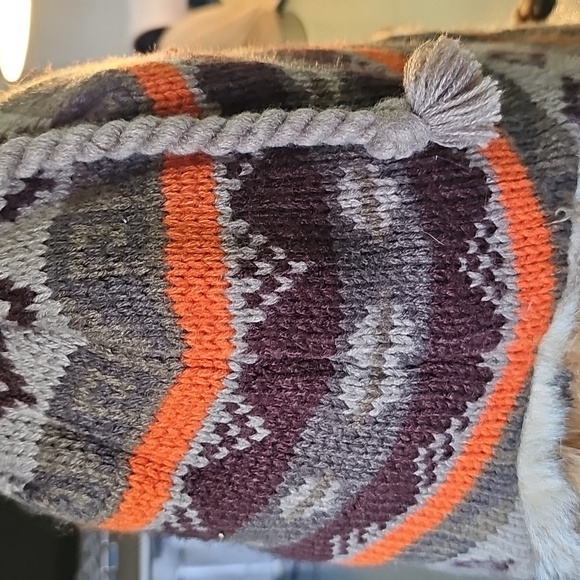 Cozy Knit Adult Trapper Hat with Faux Fur Lining. One Size . - Picture 3 of 6